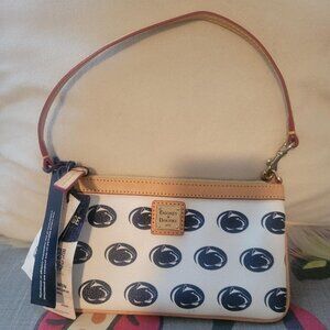New with Tags Dooney & Bourke Penn State Nittany Lions Large Slim Wristlet
